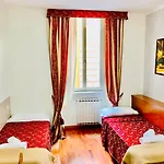 Toffa Place In Otel