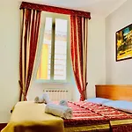 Toffa Place In Otel