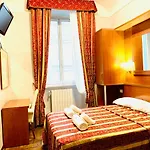 Toffa Place In Otel