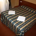 Toffa Place In Otel Roma