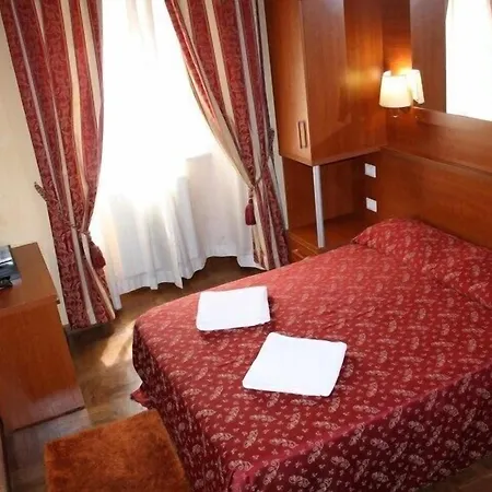 ホテル Toffa Place In 2*