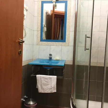 ホテル Toffa Place In 2*