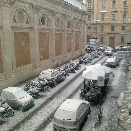 Toffa Place In 호텔 2*