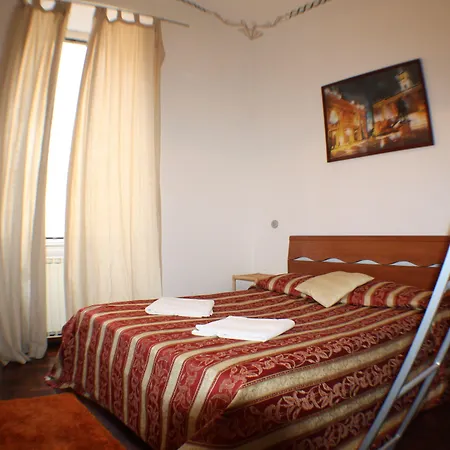 Szálloda Toffa Place In