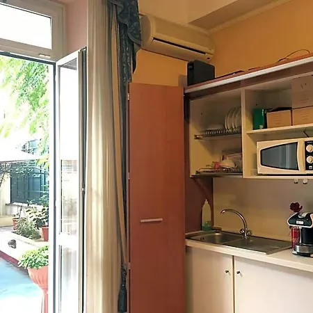 Toffa Place In Szálloda