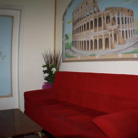 Toffa Place In Hotel Rzym